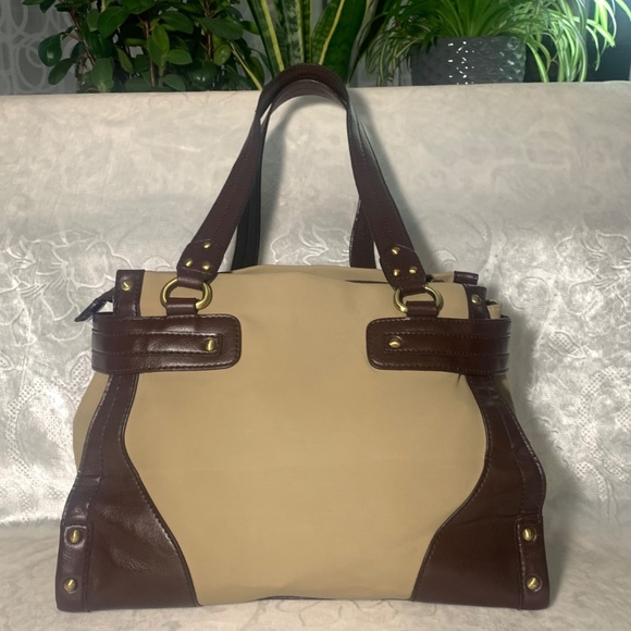 ETIENNE AIGNER Elegant Brown Shoulder Bag - Perfect Condition, Great Deal! - Picture 3 of 16
